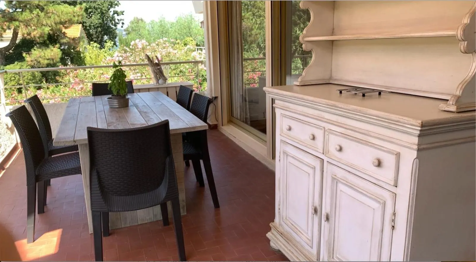 Appartement 4 P Avec Grande Terrasse, Piscine, Parking Dans Saint Tropez Centre
